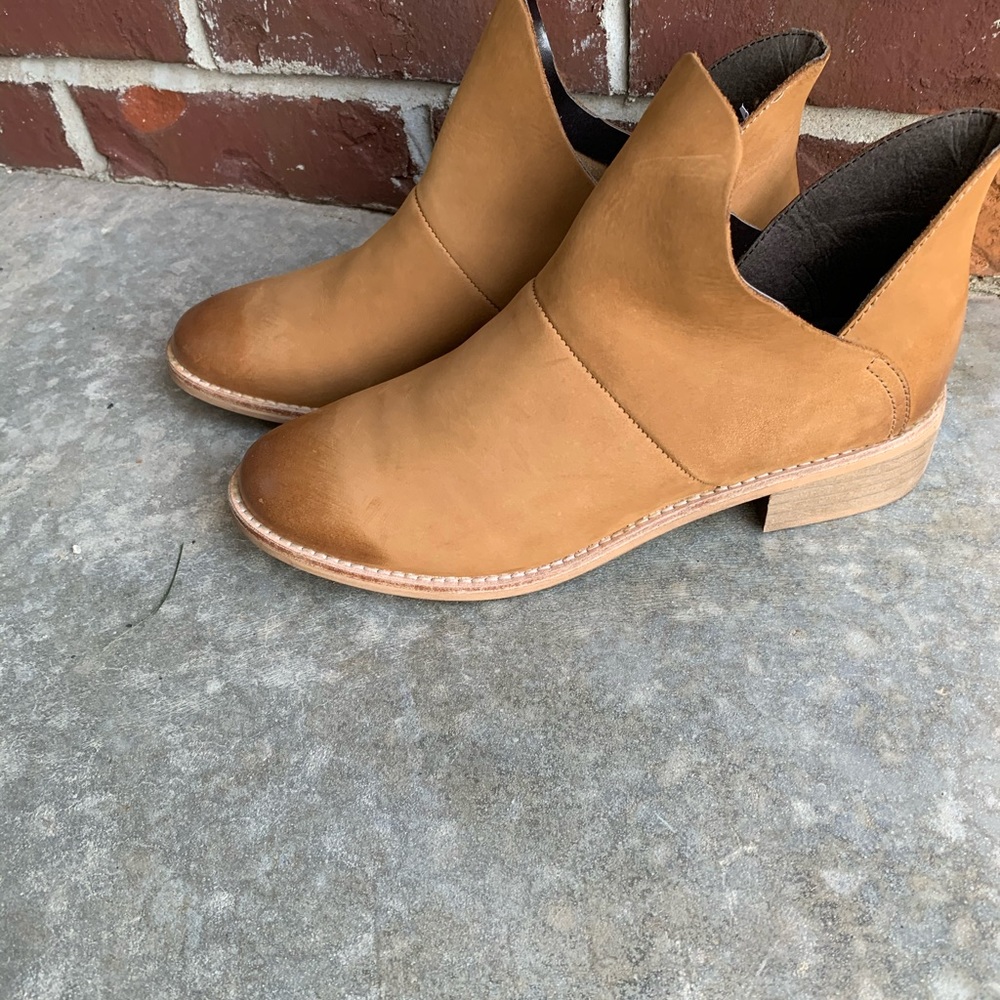 Booties - Picture 3 of 5